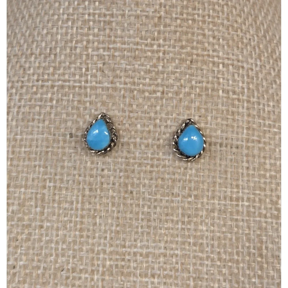 Vintage Sterling Silver Blue Kingman Turquoise Stud Post Earrings 925 - Picture 2 of 4